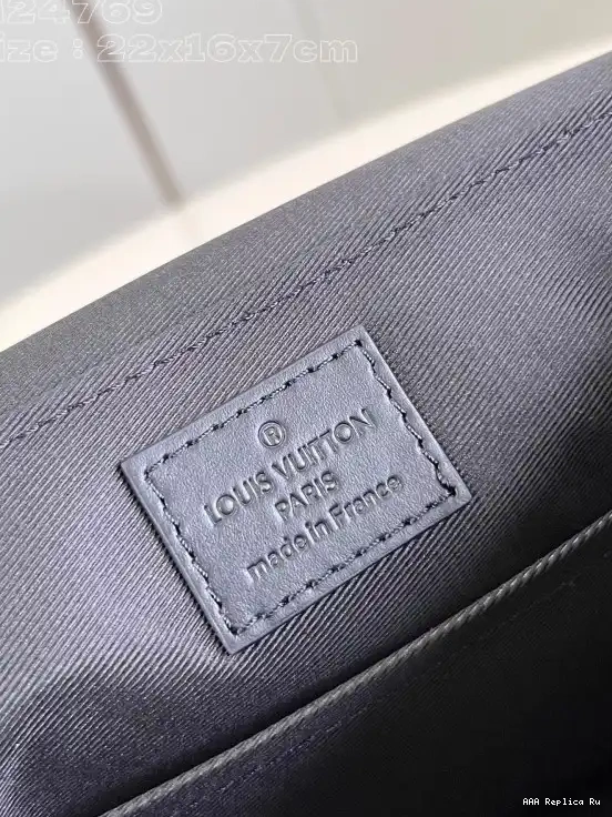 AAA Replica Ru LOUIS VUITTON Messenger PM-22*16.5*7CM Takeoff 0618